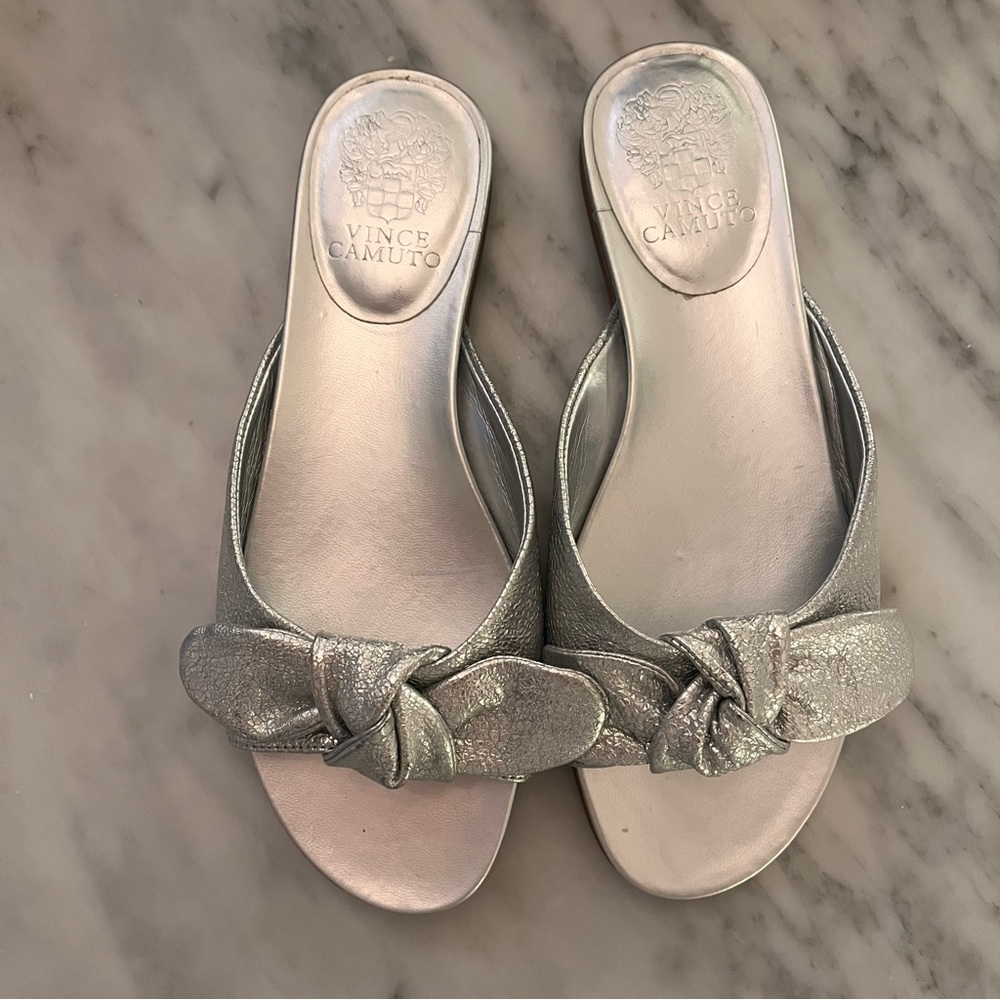 NWOT Vince Camuto sandals size 7